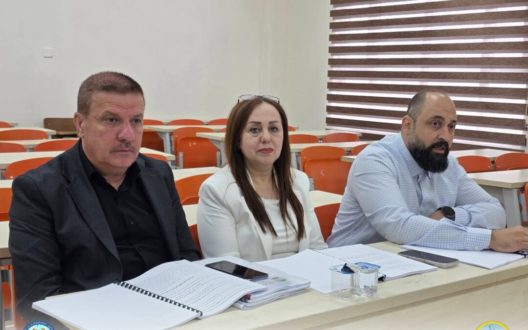 مناقشة بحوث تخرج طلبة المرحلة الرابعة في قسم الفيزياء